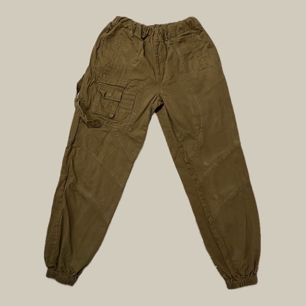 olive green cargo pants!